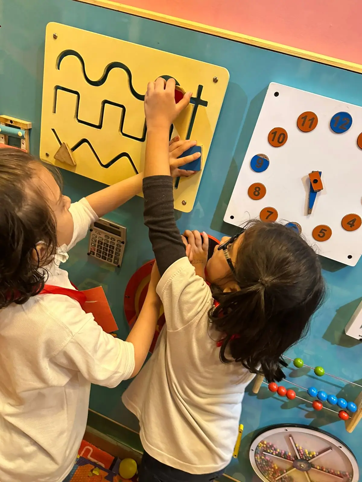 Home kids learning throw play